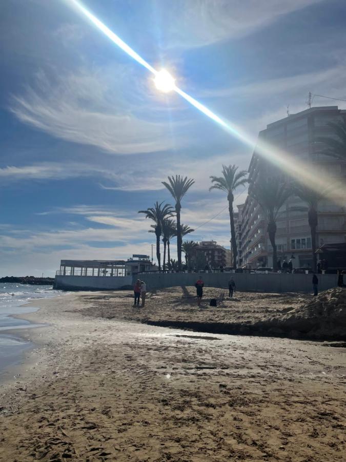 Almuden'S Green Apartment, High-Speed Free Wifi, 250M To Beach, The Center Of Torrevieja Exterior foto