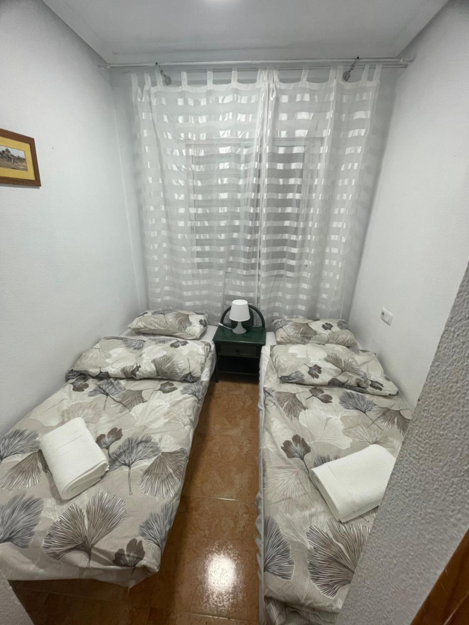 Almuden'S Green Apartment, High-Speed Free Wifi, 250M To Beach, The Center Of Torrevieja Exterior foto