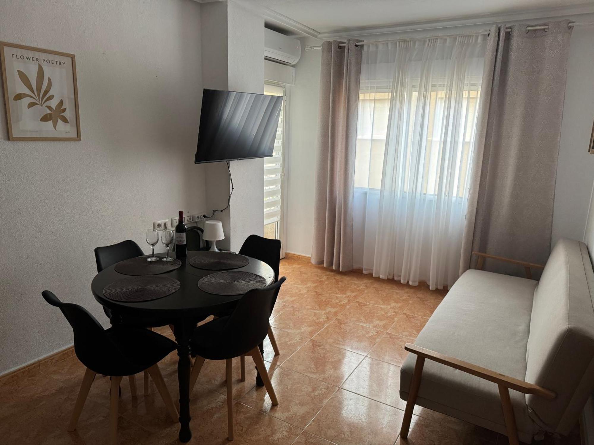 Almuden'S Green Apartment, High-Speed Free Wifi, 250M To Beach, The Center Of Torrevieja Exterior foto